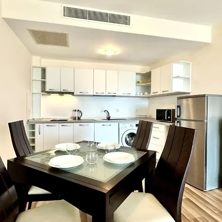 Apartment Family *